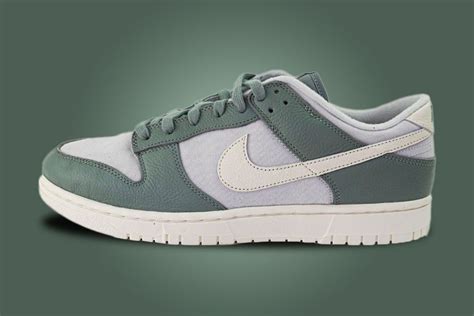 Nike Dunk Low Mica Green Men's 